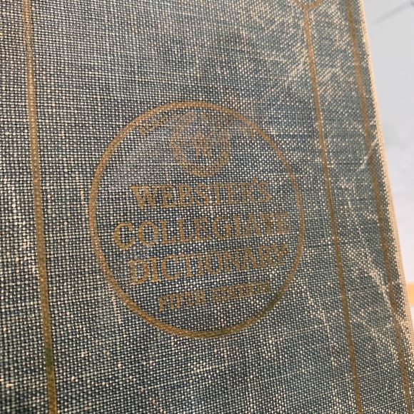 COPY - Vintage Websters Collegiate Dictionary Book Ephemera Paper Farmhouse Dec… - Picture 2 of 10